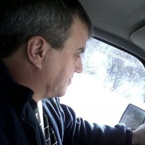 Meet your Posher, André